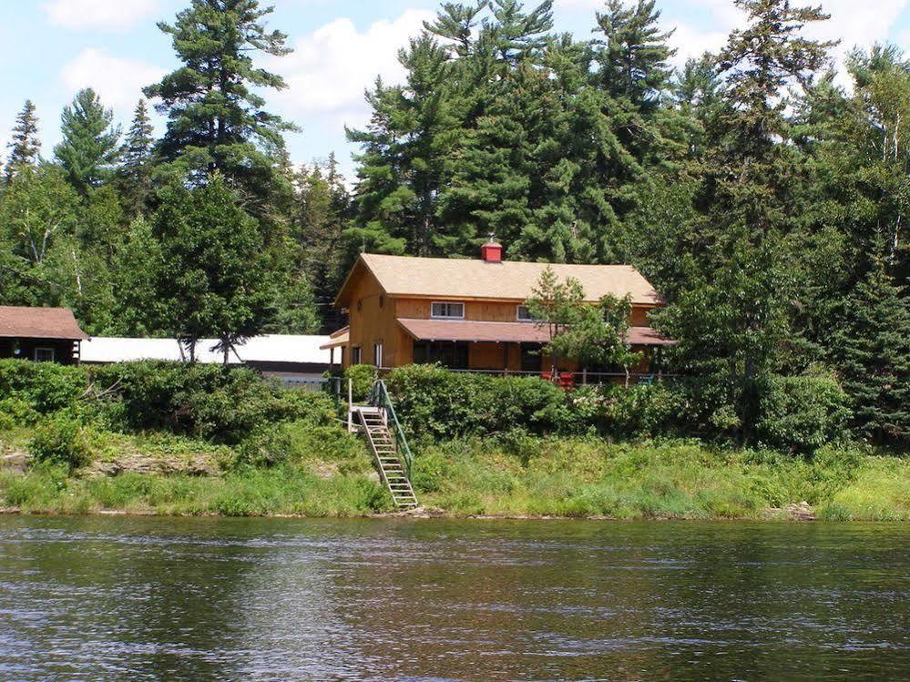 Pond'S Resort Blackville エクステリア 写真